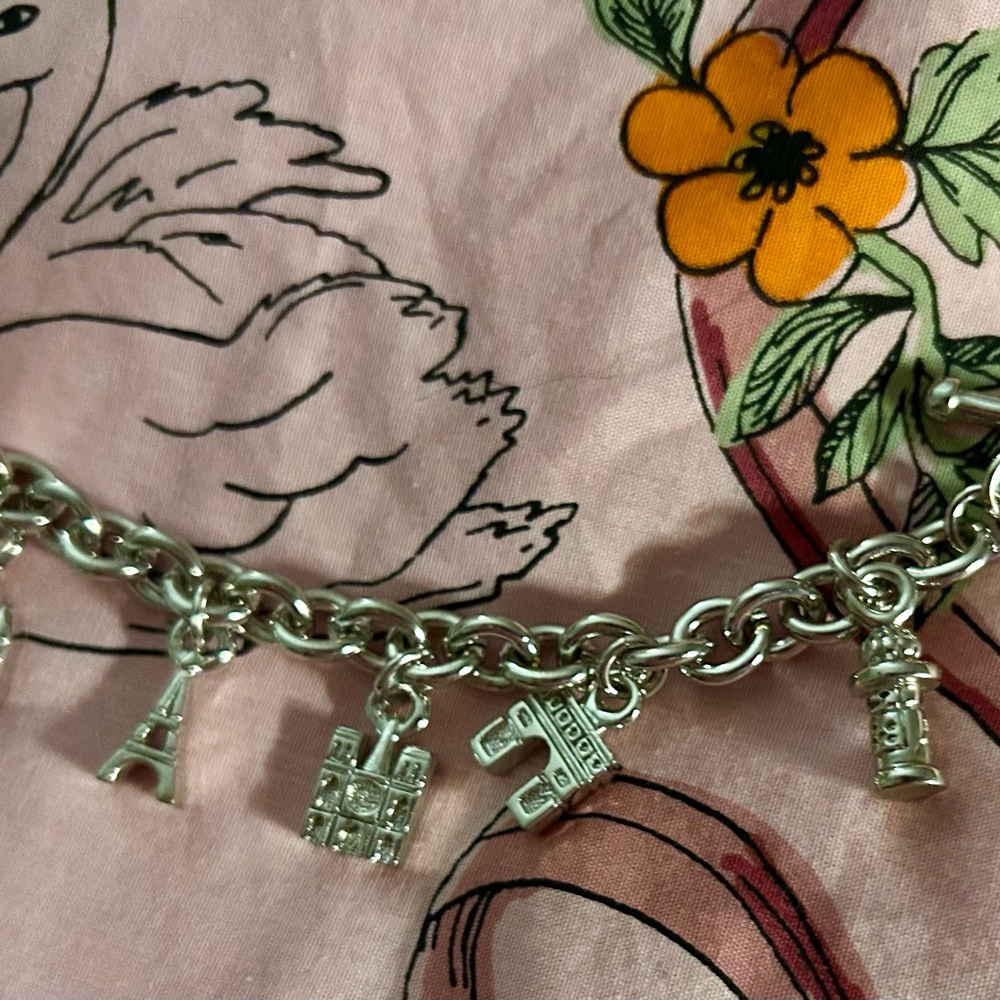AGATHA PARIS heavy Paris souvenir charm bracelet rhodium & silver plated - Picture 9 of 9